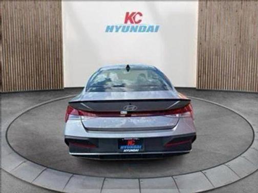 2025 Hyundai ELANTRA HEV SEL Sport