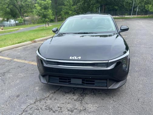 Interstellar Gray 2025 Kia K4 LXS