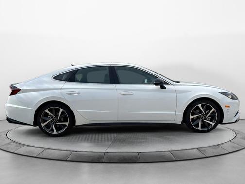 2021 Hyundai SONATA SEL Plus