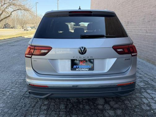 2024 Volkswagen Tiguan 2.0T SE 4MOTION