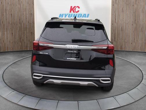 2022 Kia Seltos EX