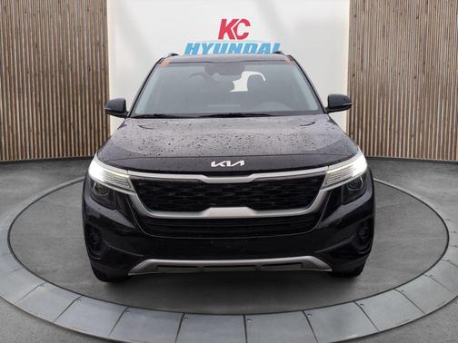 2022 Kia Seltos EX