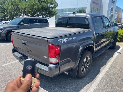 2017 Toyota Tacoma TRD Sport
