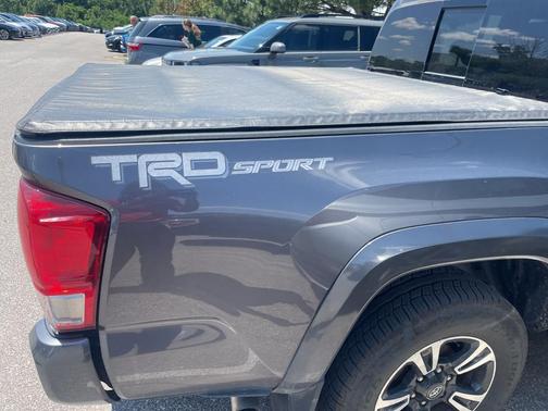 2017 Toyota Tacoma TRD Sport