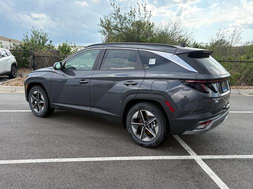 Ecotronic Gray 2026 Hyundai TUCSON SEL
