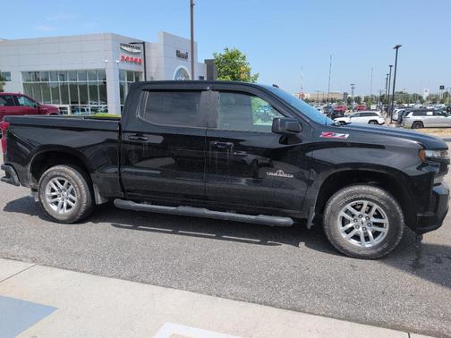 Black 2019 Chevrolet Silverado 1500 RST