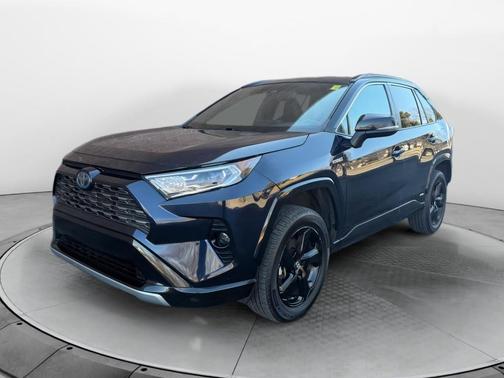 2021 Toyota RAV4 Hybrid SE