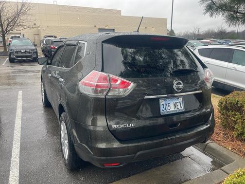 2015 Nissan Rogue S