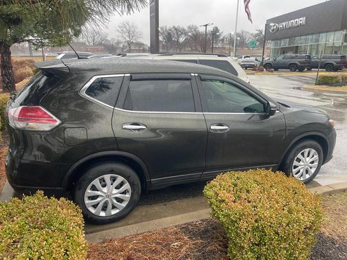 2015 Nissan Rogue S