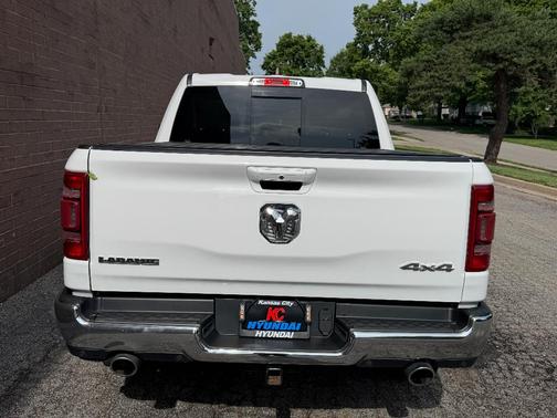 Bright White Clearcoat 2023 RAM 1500 Laramie