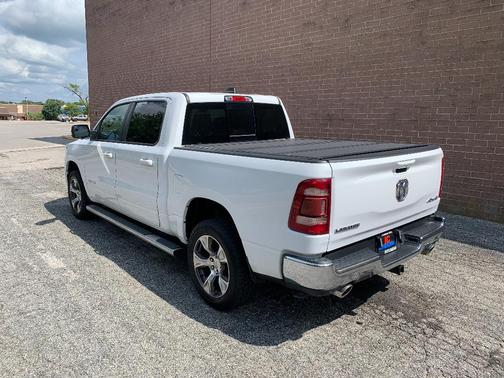 Bright White Clearcoat 2023 RAM 1500 Laramie