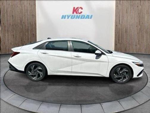 2025 Hyundai ELANTRA HEV Limited