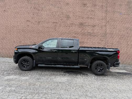 Black 2019 Chevrolet Silverado 1500 Custom Trail Boss