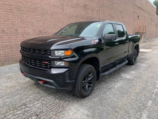 Black 2019 Chevrolet Silverado 1500 Custom Trail Boss