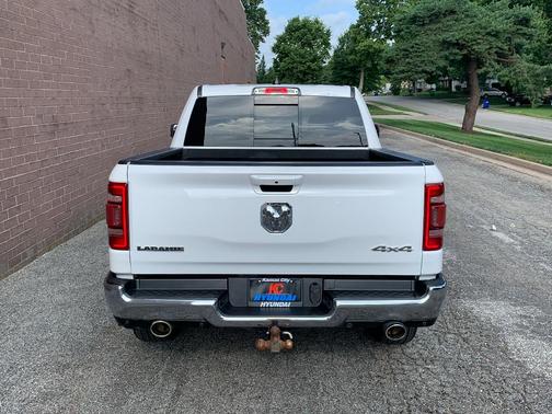 Bright White Clearcoat 2023 RAM 1500 Laramie