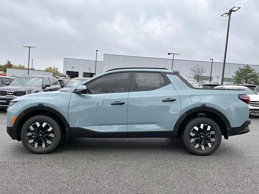 2025 Hyundai SANTA CRUZ SEL Activity