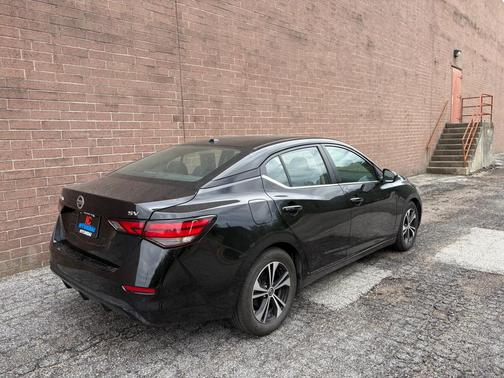 Super Black 2023 Nissan Sentra SV