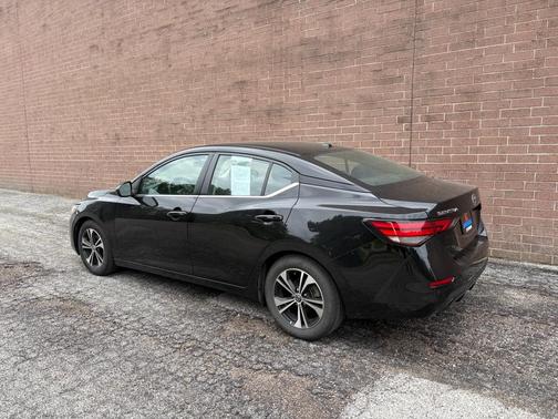 Super Black 2023 Nissan Sentra SV