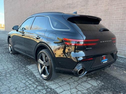2023 Genesis GV70 3.5T AWD Sport