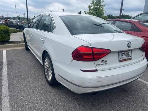 2016 Volkswagen Passat 1.8T SE