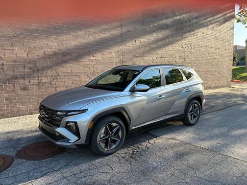 Shimmering Silver 2026 Hyundai TUCSON SEL