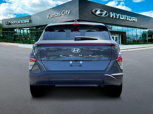 Ecotronic Gray Pearl 2026 Hyundai KONA SE