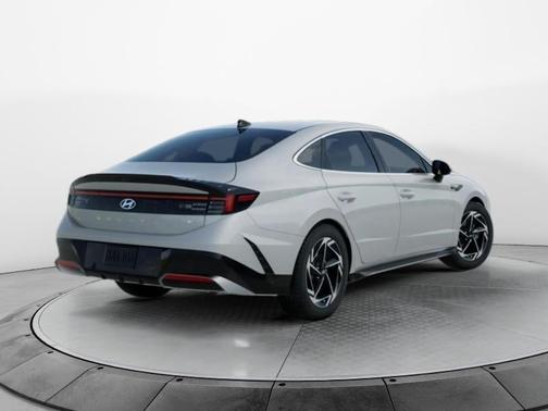 2026 Hyundai SONATA SEL