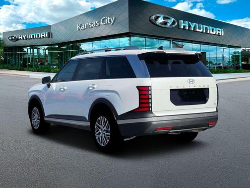 Creamy White Pearl 2026 Hyundai PALISADE SEL 7P