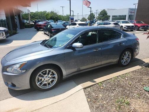2010 Nissan Maxima SV