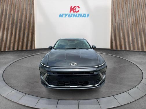 2025 Hyundai SONATA Hybrid SE