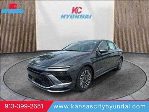 2025 Hyundai SONATA Hybrid SE