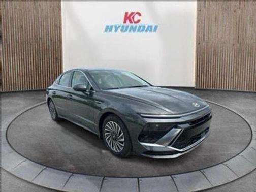 2025 Hyundai SONATA Hybrid SE