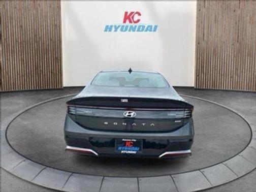 2025 Hyundai SONATA Hybrid SE