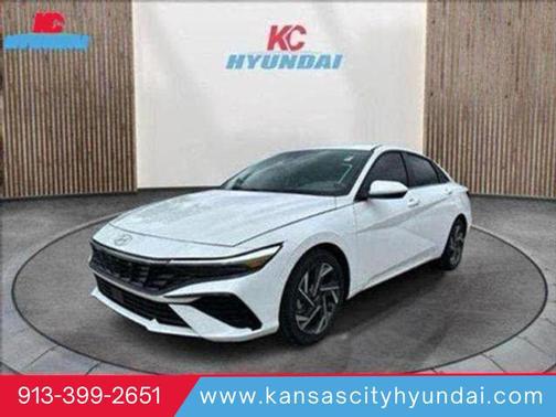 2025 Hyundai ELANTRA SEL