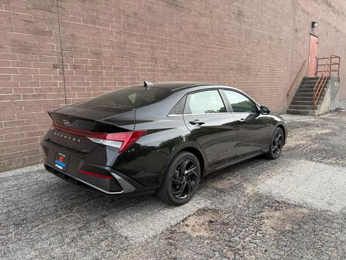 Abyss Black 2026 Hyundai ELANTRA Sport