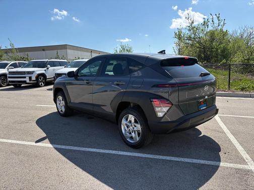 Ecotronic Gray Pearl 2026 Hyundai KONA SE