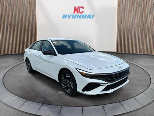 2025 Hyundai ELANTRA Sport