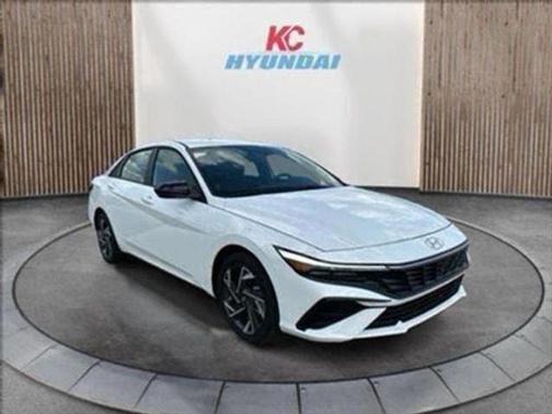 2025 Hyundai ELANTRA HEV SEL Sport