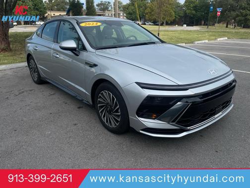 2024 Hyundai SONATA Hybrid SE