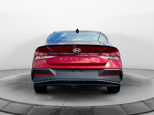 2025 Hyundai ELANTRA Sport