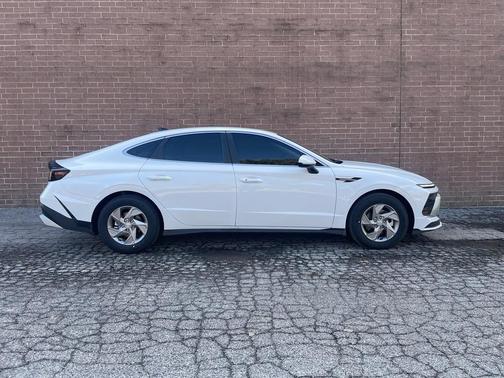 2026 Hyundai SONATA SE