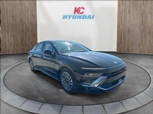 2025 Hyundai SONATA Hybrid SE