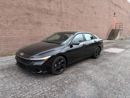 Abyss Black 2026 Hyundai ELANTRA Sport