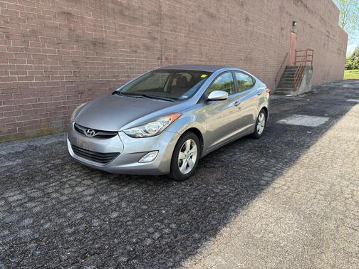 Titanium Gray Metallic 2013 Hyundai ELANTRA GLS