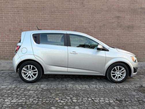 2012 Chevrolet Sonic 2LT