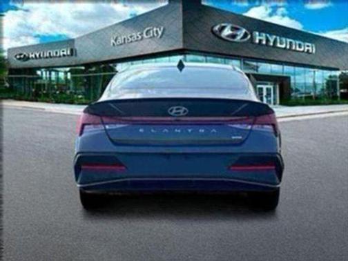 2025 Hyundai ELANTRA HEV SEL Sport