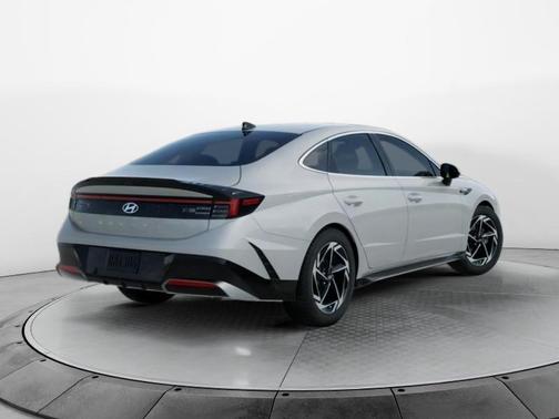 2026 Hyundai SONATA SEL