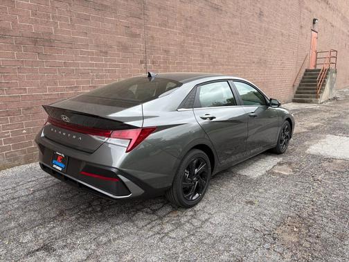 Amazon Gray 2026 Hyundai ELANTRA Sport