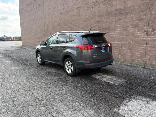 Magnetic Gray Pearl 2013 Toyota RAV4 XLE