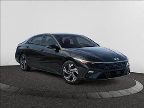 2025 Hyundai ELANTRA HEV SEL Sport